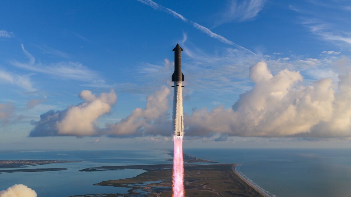 SpaceX's Starship Reaches Orbit for the First Time, Deploys 26 Next-Gen Starlink Satellites