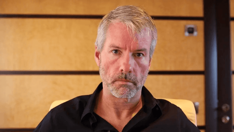 Strategy Inc. Sells 32 Bitcoin, First Net Disposal in Four Years