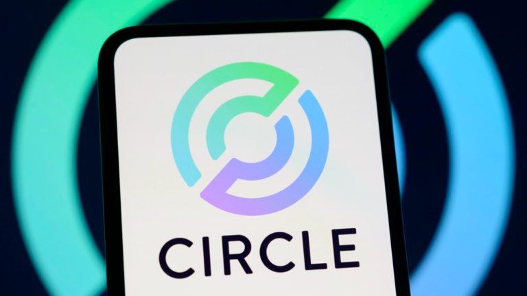 Circle Pulled In $1.4B in the First Half of 2026. It Kept 7 Cents on Every Dollar.