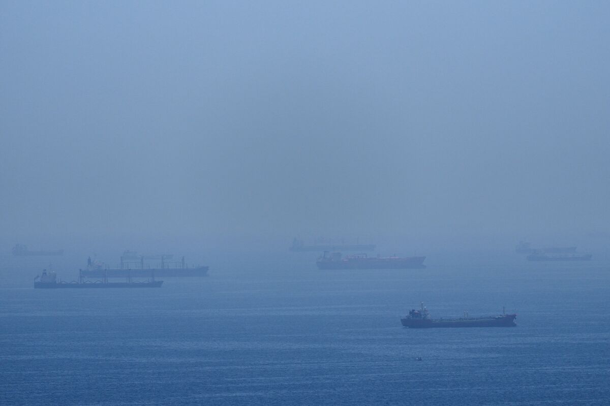 Strait of Hormuz Closure Enters Fourth Month, Crypto Market Braces for Energy Shock