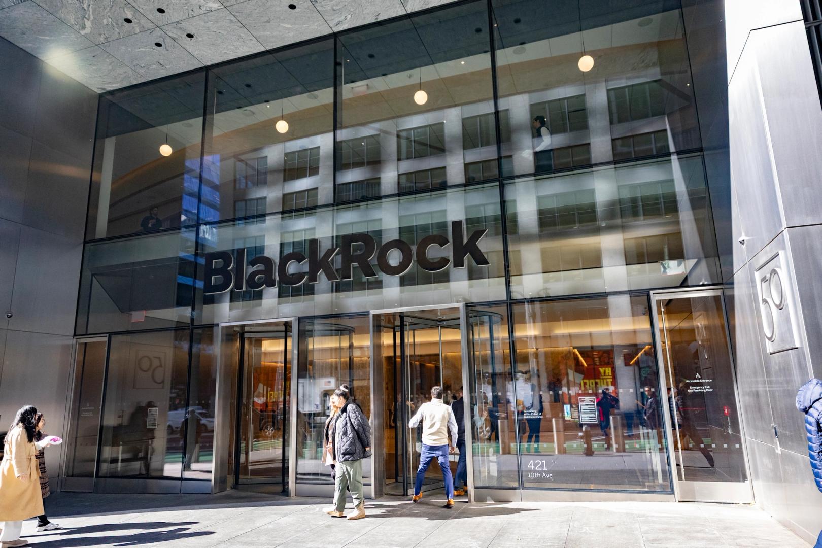 BlackRock Crypto Funds Drew $15B Inflows, But Holdings Value Fell 39%
