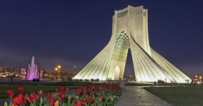 Pakistan Urges Iran and US to End Violence, Resume Talks