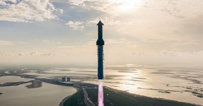 Deutsche Bank Says SpaceX's $100B Revenue Target Is Within Reach
