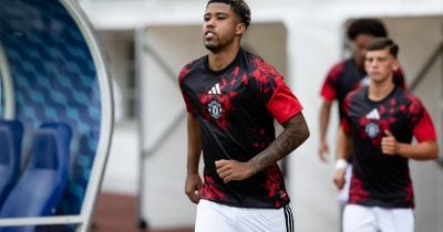 맨체스터 유나이티드, 캐릭 감독 첫 경기서 렉섬에 1-0 패배