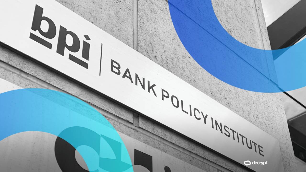 Banking Groups Push for Stablecoin AML Rules Targeting Higher-Risk Activity