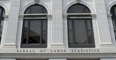 July Jobs Report Expected to Show Moderate Payroll Growth, Keeping Fed on Hold