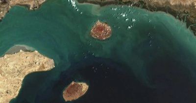 Oil Surges Past $95 After US Strike on Larak Island; Bitcoin Wobbles as Safe-Haven Narrative Tested