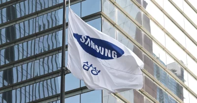 Samsung Stock Tumbles 4.7% as Chip Sector Faces Geopolitical and Demand Pressures