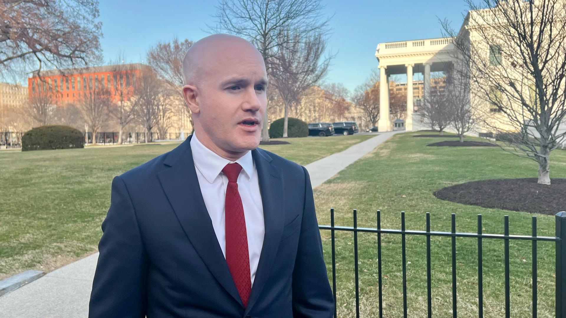SEC Settles With Coinbase Over Missing Gensler Texts