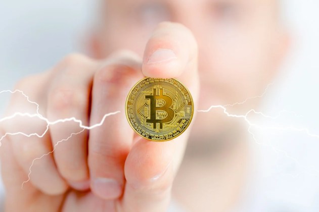 Bitcoin Dips Below $65K, Small Whales Underwater as Leverage Subsides