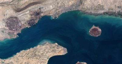 US Strikes on Iranian Islands Raise Questions About Territorial Ambitions