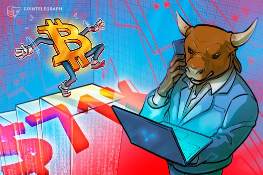 Bitcoin Dips Below $71,000 at Weekly Open as Selling Pressure Mounts