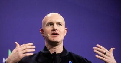 Coinbase Reverses Stance, Endorses CLARITY Act After Banking Compromises