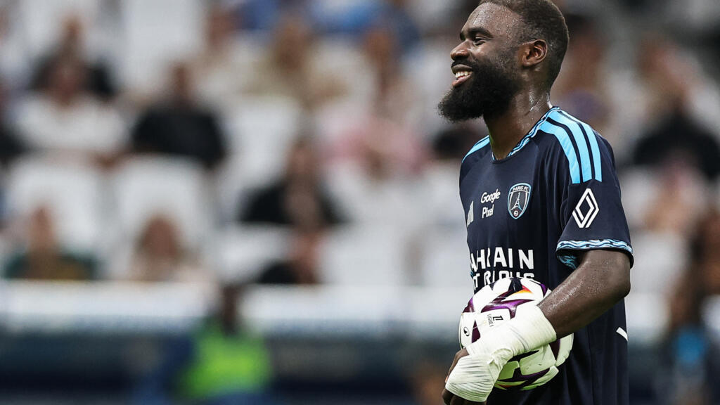 Paris FC Stuns Marseille 3-2 as Sinayoko Nets Hat-Trick