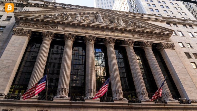 Bitcoin Slides as S&P 500 Notches Record Close at 7,599.96