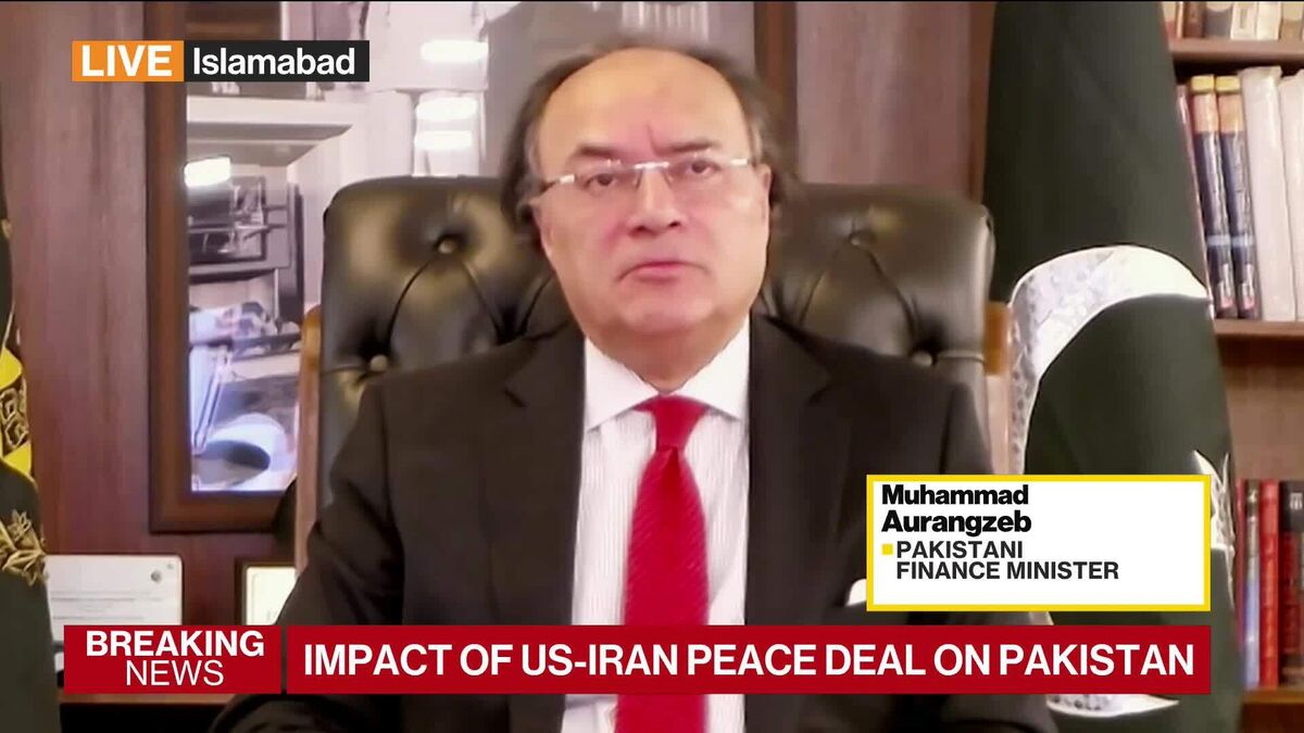 Pakistan Finance Minister Says Country Facilitated Interim US-Iran Deal