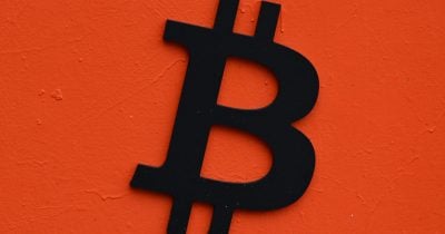 Nakamoto Sells 600 BTC to Clear Kraken Loan, Holdings Drop to $262M