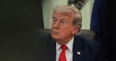 Trump Pauses Iran Strike, Demands Strait of Hormuz Reopening; Crypto Markets on Edge