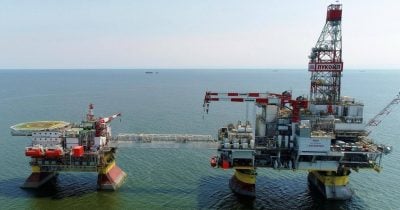 Ukrainian SBU Strikes Russian Oil Platform in Caspian Sea, Halting 120,000 bpd