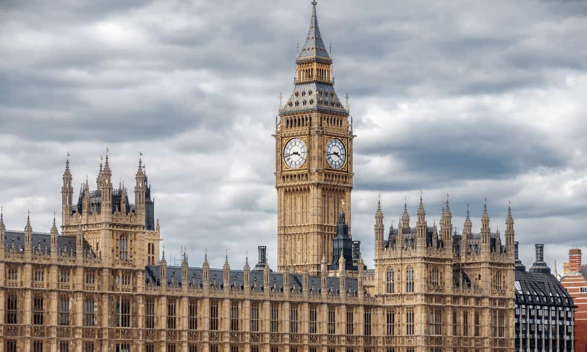 UK Sanctions 18 Crypto Platforms Tied to Russia’s A7 Payment Network