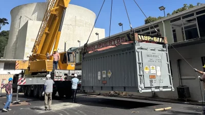 Venezuela Sends 13.5 Kilograms of Enriched Uranium to U.S. With U.K. Assistance