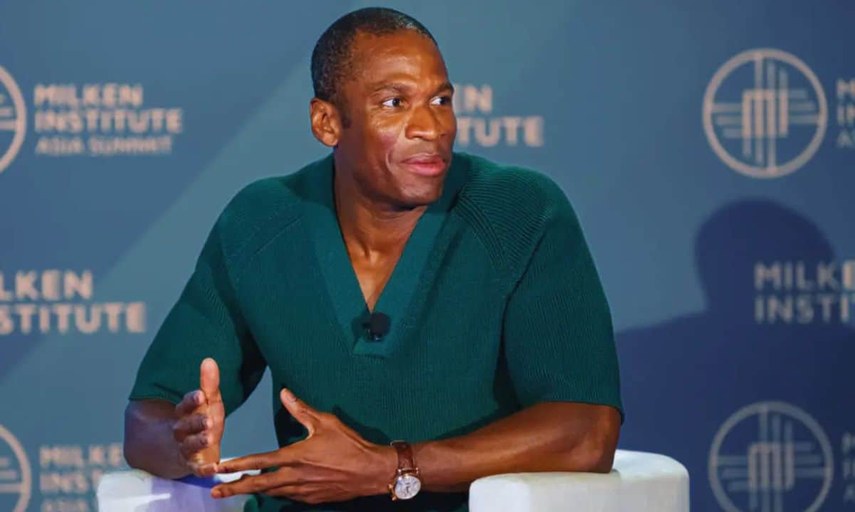 Hayes Warns AI Spending Bubble Could Push Bitcoin to $1M