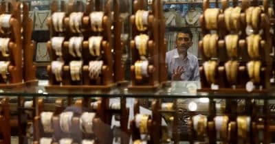 Indian Gold Prices Slip Below Pre-Duty-Hike Levels as Overseas Drop Hits Demand