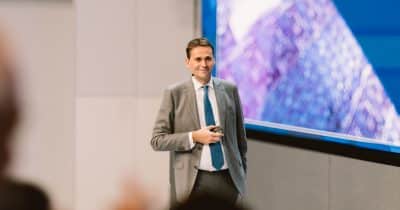 ASML CEO Warns Europe 'Quite Behind' in AI Race as US Buys 80% of Advanced Chips
