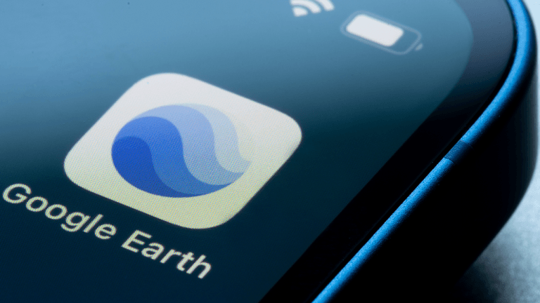 Google Earth Flight Simulator Lands in Web Browsers After Two Decades as Easter Egg