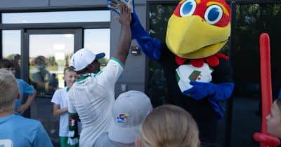 Algeria Picks Kansas for World Cup Base, Crypto Takes Center Stage in Sports Deal