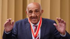 Rugby League Great Boston Dies at 92