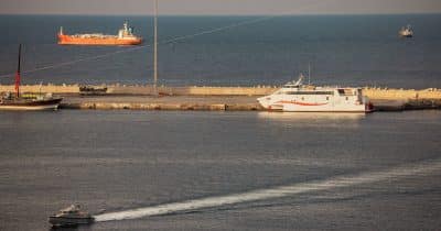 Iran Weighs Bitcoin Toll System for Strait of Hormuz as UK Backs Reopening Deal