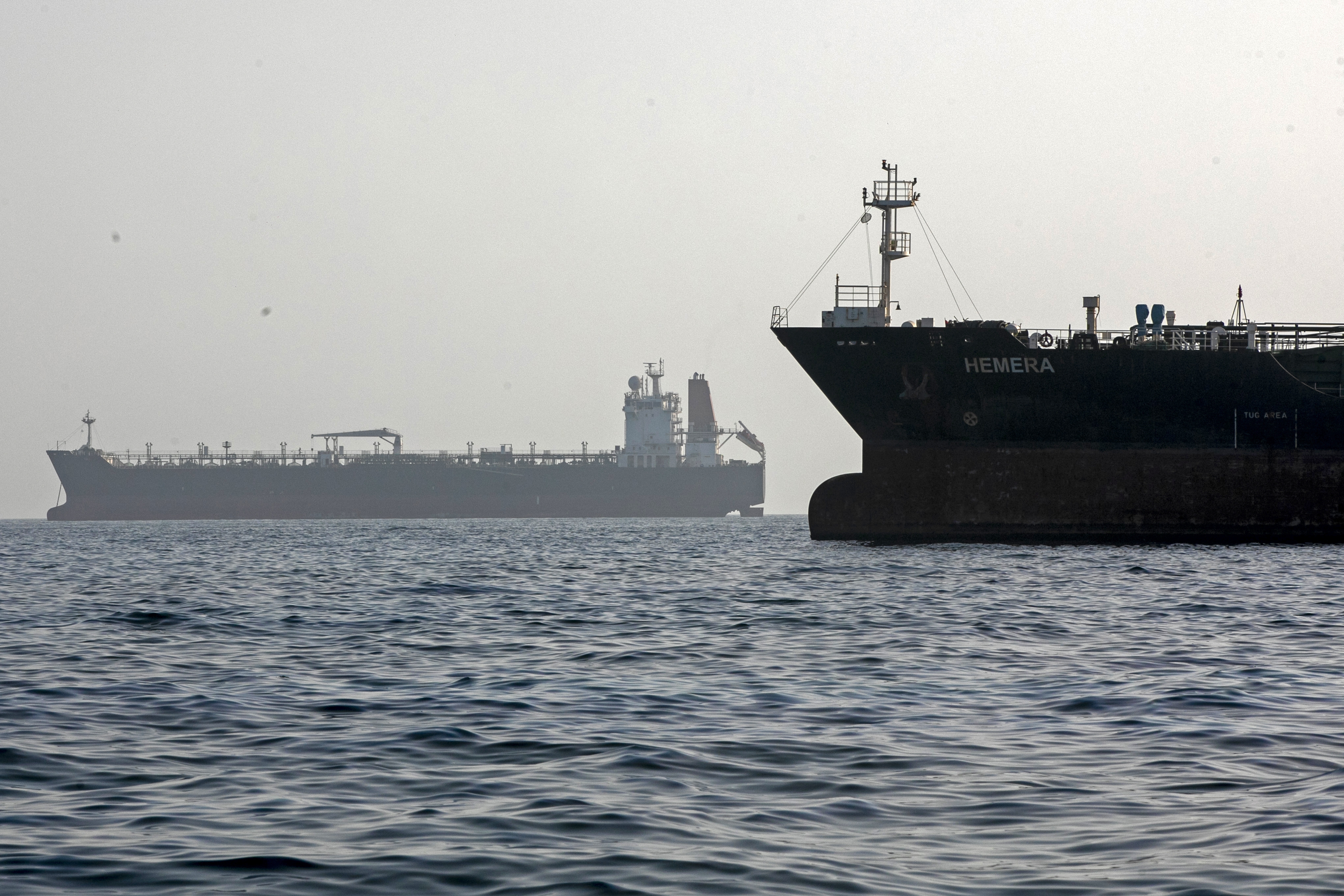 Oil Slide on Trump’s Iran Deal Promise Cuts Bitcoin Mining Costs, But Markets in Extreme Fear