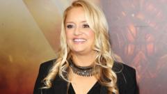 Lucy Davis Reveals Incurable Cancer; No Crypto Market Impact Expected