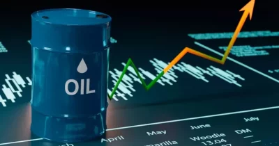 US Strikes Fuel Oil Spike, Treasuries Retreat as Inflation Outlook Darkens
