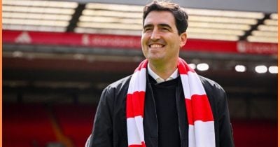Liverpool's Iraola Draws Parallel Between Football Transfers and Crypto's 'Roster Problem'