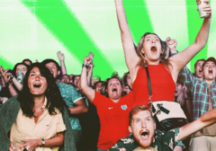 Crypto Payments Surface at 2026 World Cup Viewing Spots, Early Adoption Signal for Altcoins