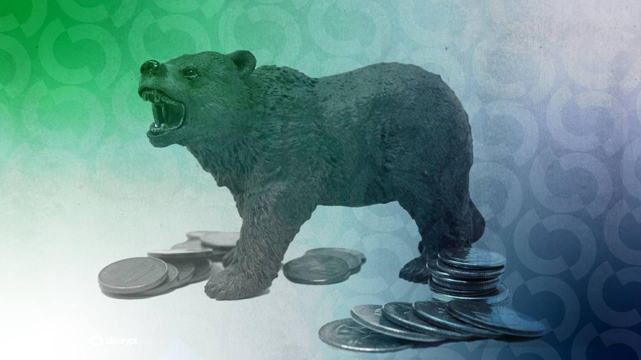 Bitcoin 35% Off ATH, But Analysts Warn Bear Market Could Resume