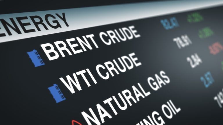Hidden Cost of Moving Oil Through Strait of Hormuz Surges 1,900%