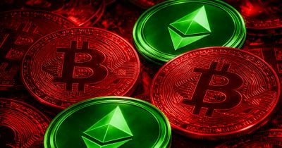 Bitcoin ETFs Bleed $225M as Tech Earnings Weigh on Risk Appetite