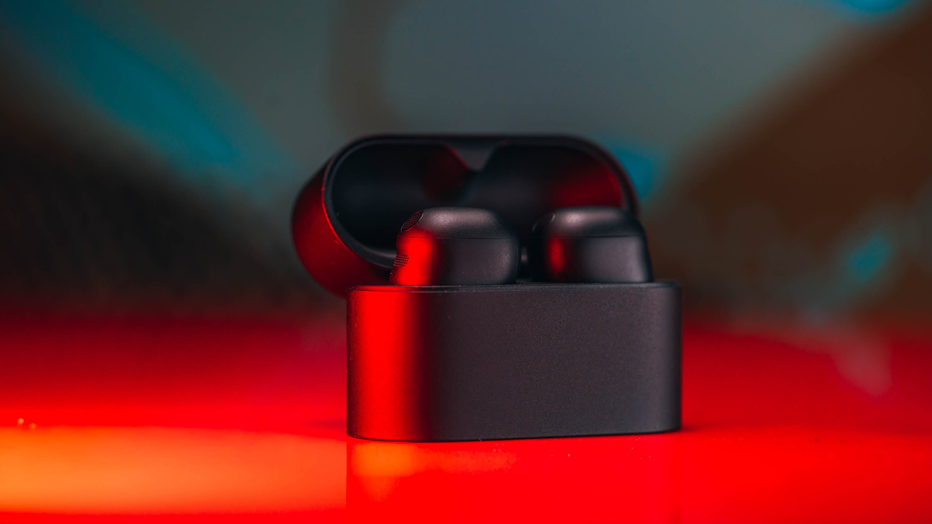 Mashable Refreshes Earbuds Guide as Sony, Bose Hold the Top Slots