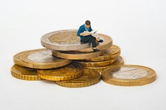 Gen Z Traders Pivot to ETFs as Risk Appetite Fades, Binance Research Finds