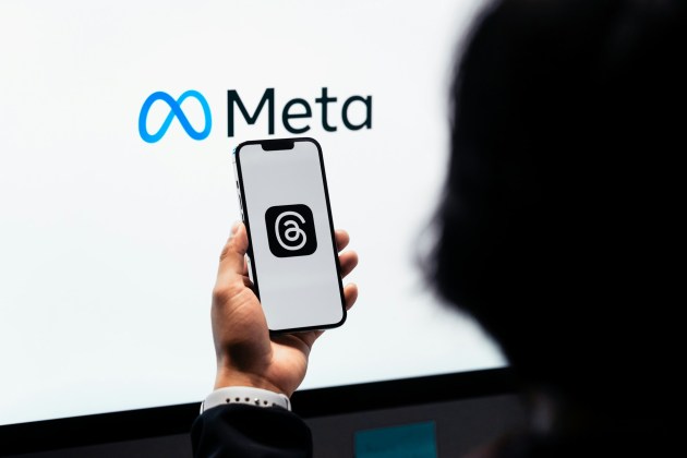 Meta Tests Third-Party Stablecoin Integration as Warren Presses Zuckerberg on Risks