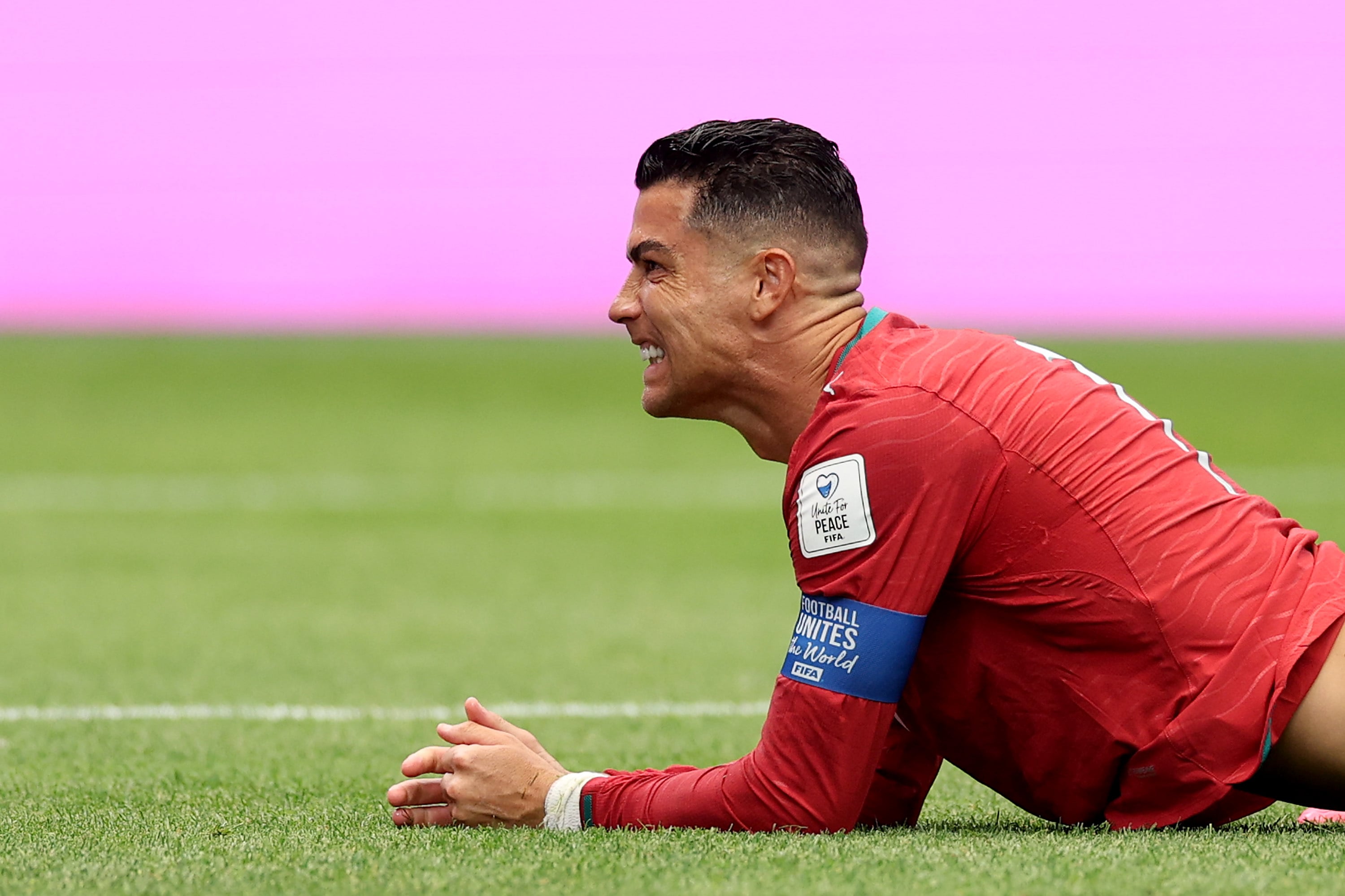 ExpressVPN's World Cup No-Refund Policy Highlights Centralized VPN Risks, Renews Interest in Decentralized Alternatives