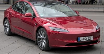 Tesla Shares Slide 6% in Premarket as Q2 Earnings Loom; Bitcoin Holdings at 11,500