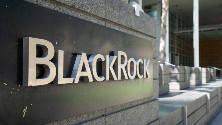 BlackRock Sets 0.65% Fee in Bitcoin Income ETF Amendment