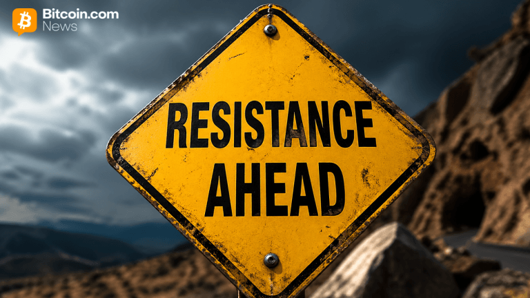 Bitcoin Reclaims On‑Chain Cost Threshold as $80,000 Resistance Persists