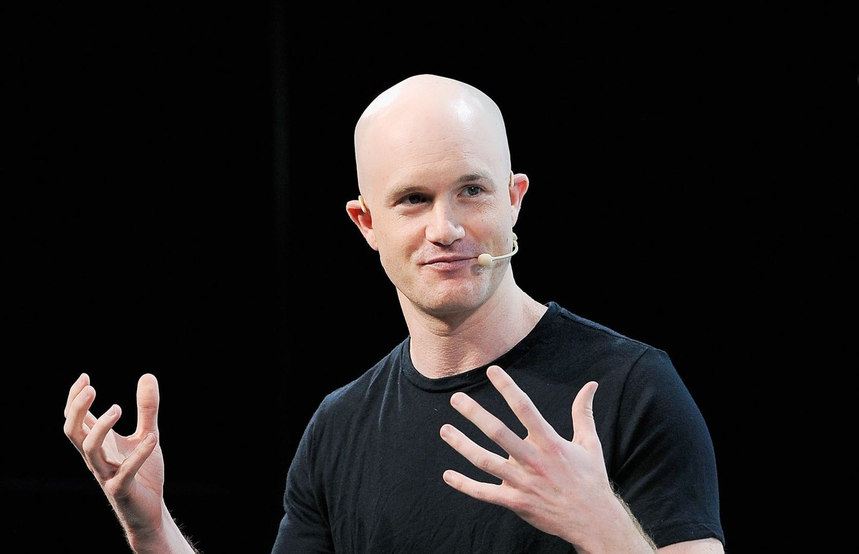 Coinbase Shifts Focus Beyond Trading Fees to Derivatives, Payments, Infrastructure