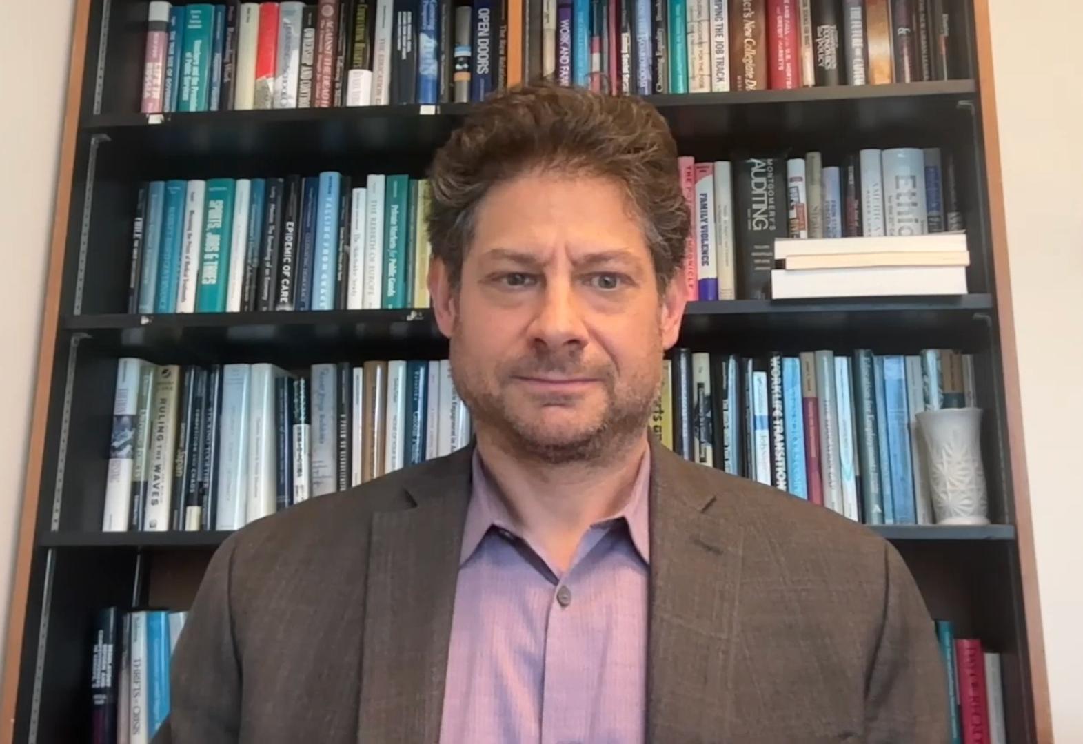 Brookings Fellow Warns Clarity Act Risks Crypto Regulation Without Adequate Oversight