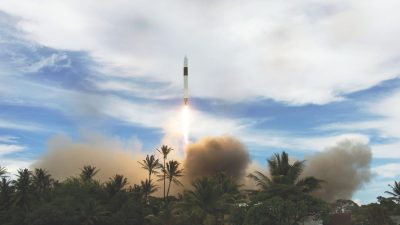 Barclays Analysis Fuels Tesla-SpaceX Merger Speculation